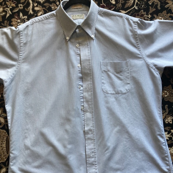 L.L. Bean Made In USA Short Sleeve Button Up Shirt - Picture 4 of 9